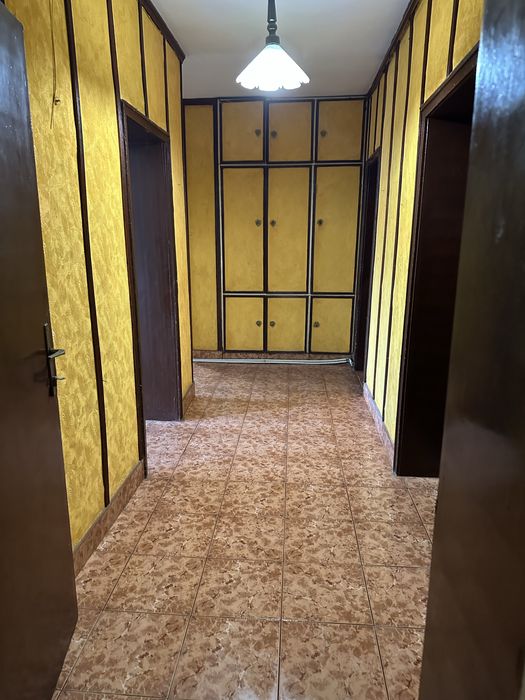 Продава се Четиристаен апартамент в Добрич, Център - 114 кв.м за 1334 €/кв.м - Снимка #5