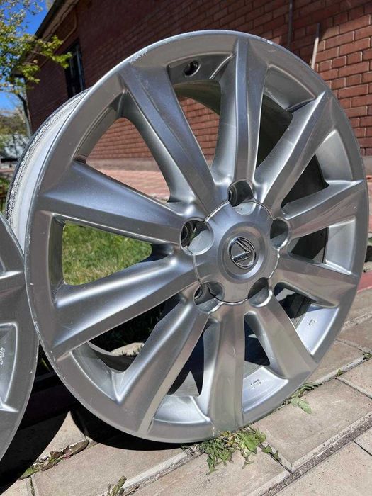 5 дисков R20 на Lexus LX 570