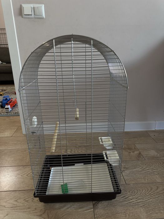 Продается клетка для птиц, новая.