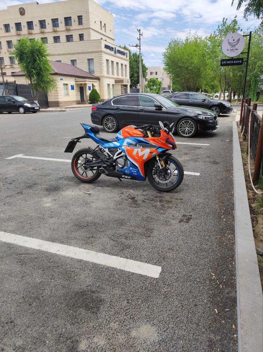 мотоцикл CFMOTO 300SR