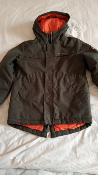 Детская зимняя утепленная куртка с капюшоном для мальчика