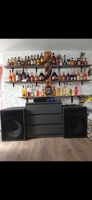 Inchiriez boxe pentru petreceri , majorate , zile de nastere , etc.