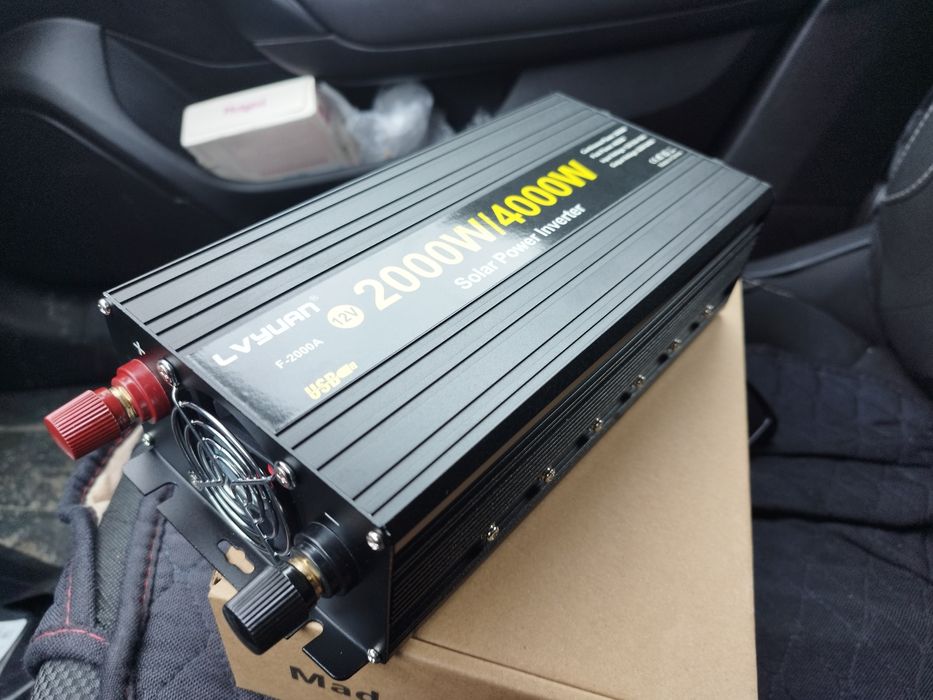 Invertor auto 12v-220v  2000/4000w