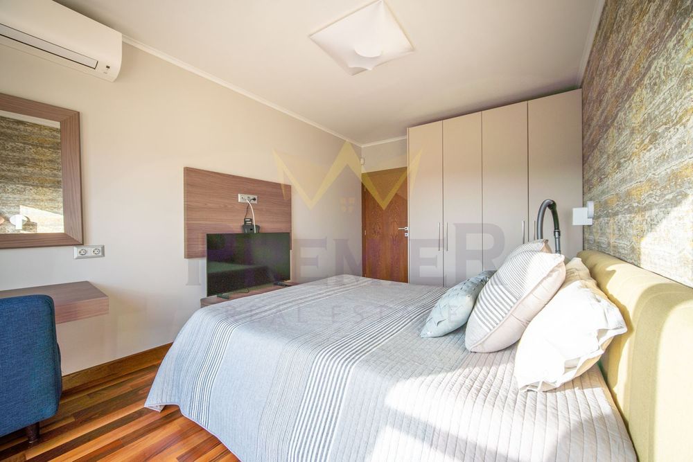 Четиристаен в Несебър с гараж