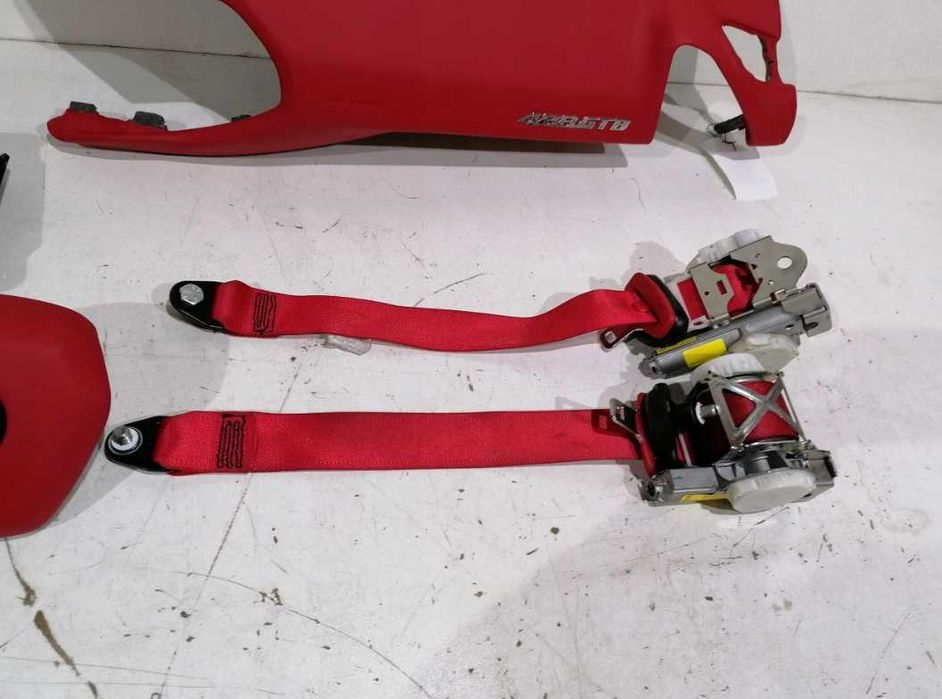 Ferrari 488 GTB - kit airbag volan pasager - centuri de siguranta