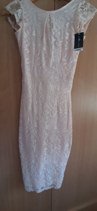 Rochie din dantela marimea 34,marca Doroty Perkins,noua cu eticheta