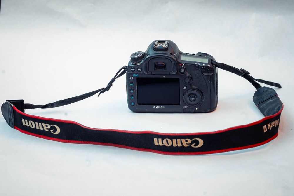 Canon  EOS 5 D Mark iii