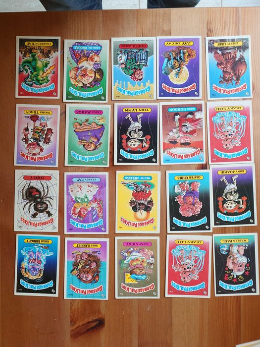 Cartonase de colectie Garbage Pail Kids 1985-1986