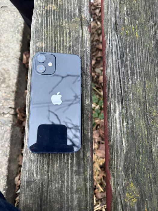 Vand iphon 12 mini