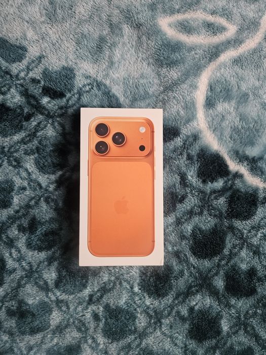 Vând Iphone 17 Pro 256 GB