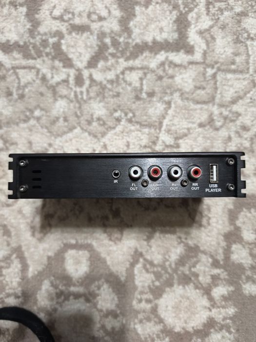 Продаётся процессорный усилитель Puzu PZ-C7