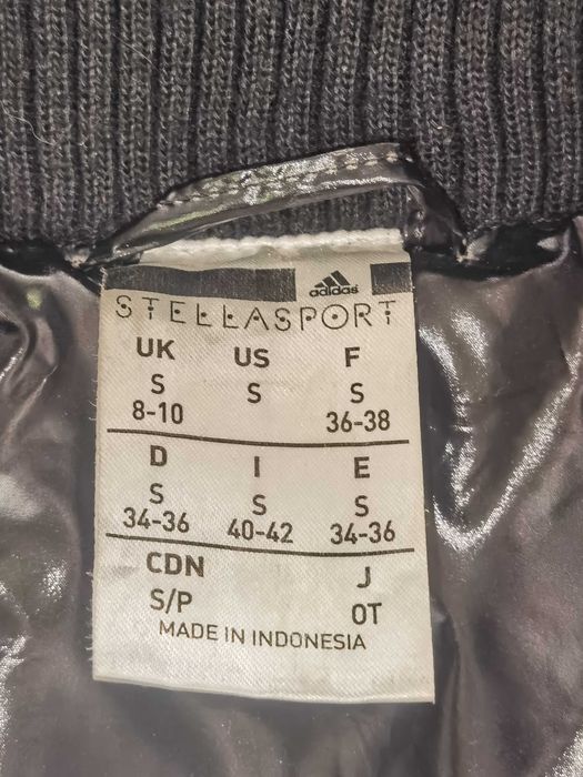 Vesta gluga detasabila neagra dama Adidas x Stella McCartney