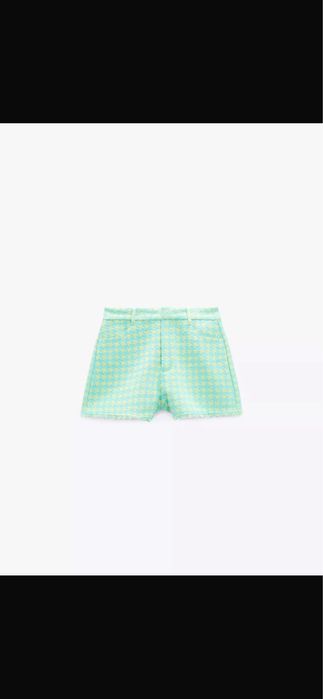 Къси панталонки - зелени
