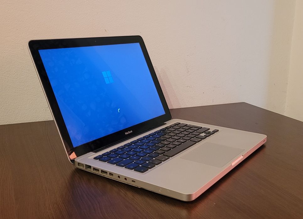 MacBook 13" Aluminiu Unibody, model Late 2008