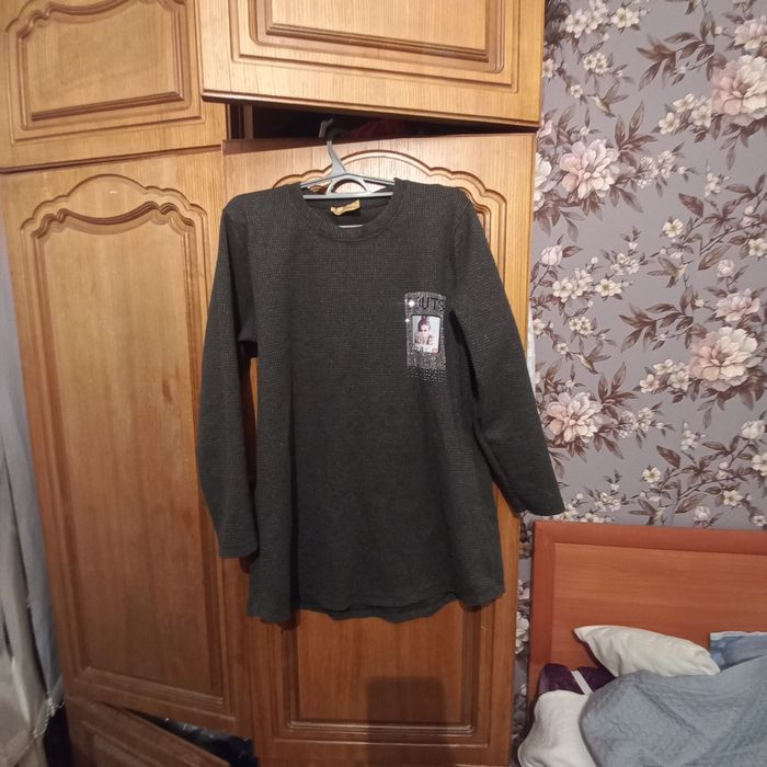 Продам платья женские