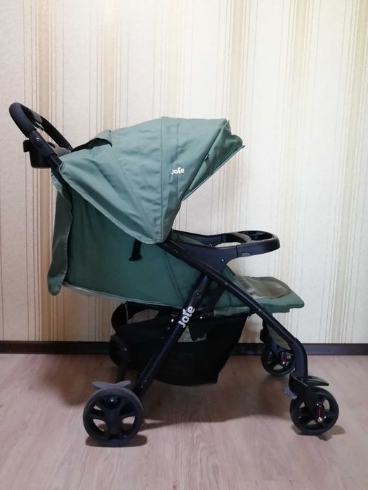 Коляска бренда JOLE