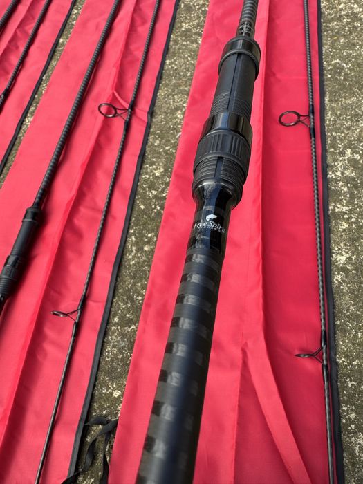 Шаранджийски комплект! Неразличими от нови, без следи от употреба!