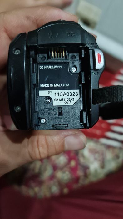 Видеокамера JVC Everio  холати яхши