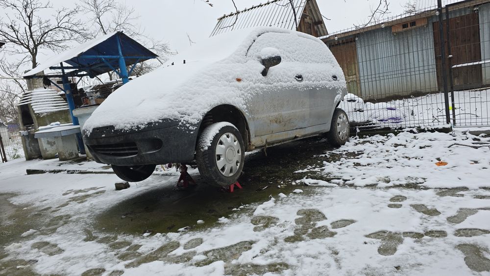 Matiz 600 lei, vand orice piesa