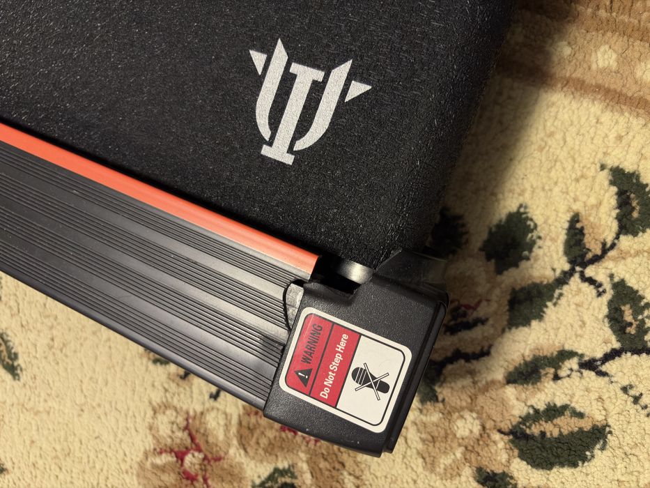 Беговая Дорожка сотилади