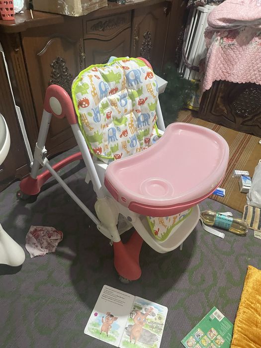 Stulvhik dlya kormleniya