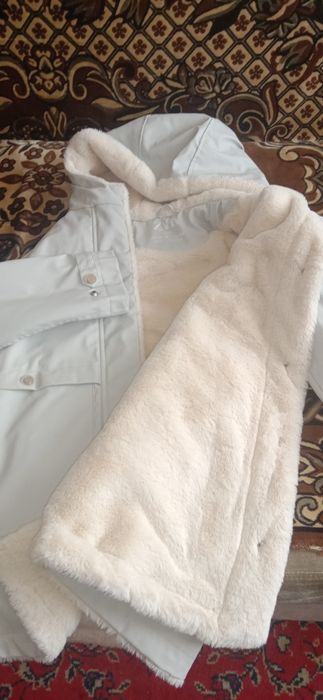 Продам парку на подростка. Девочку.