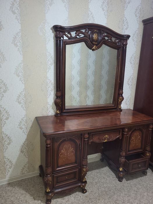 Шифонер и камод бу