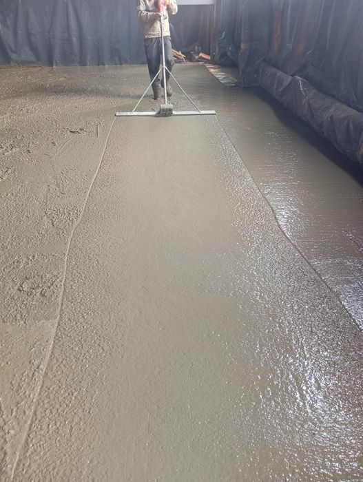 Стяжка пола. Бетонные полы