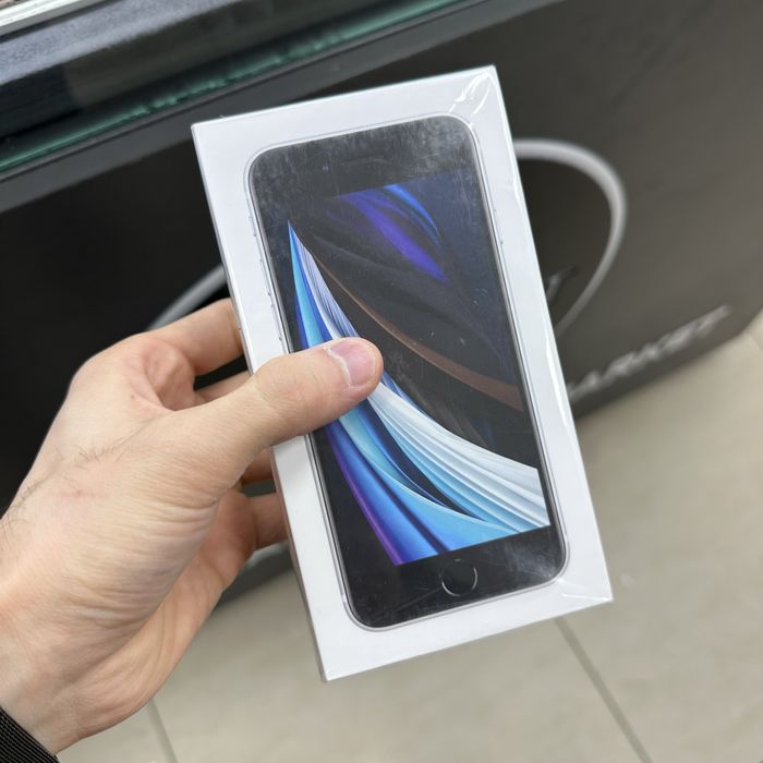 YENGI iPhone SE 2020