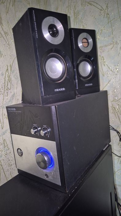 Продам колонки microlab