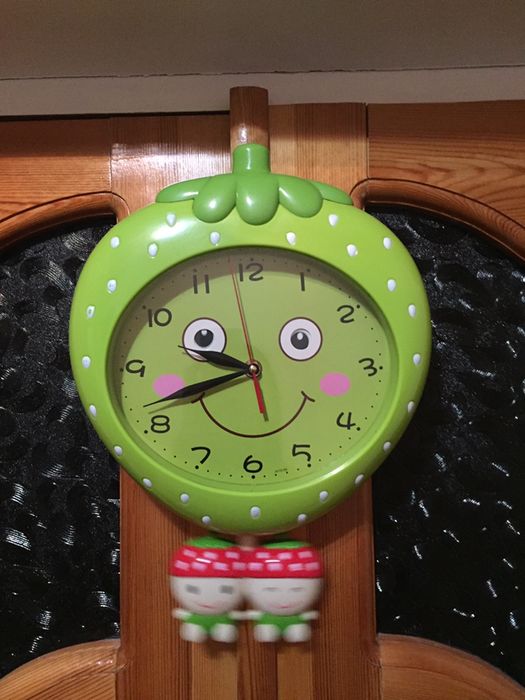 Часы для дома глазки