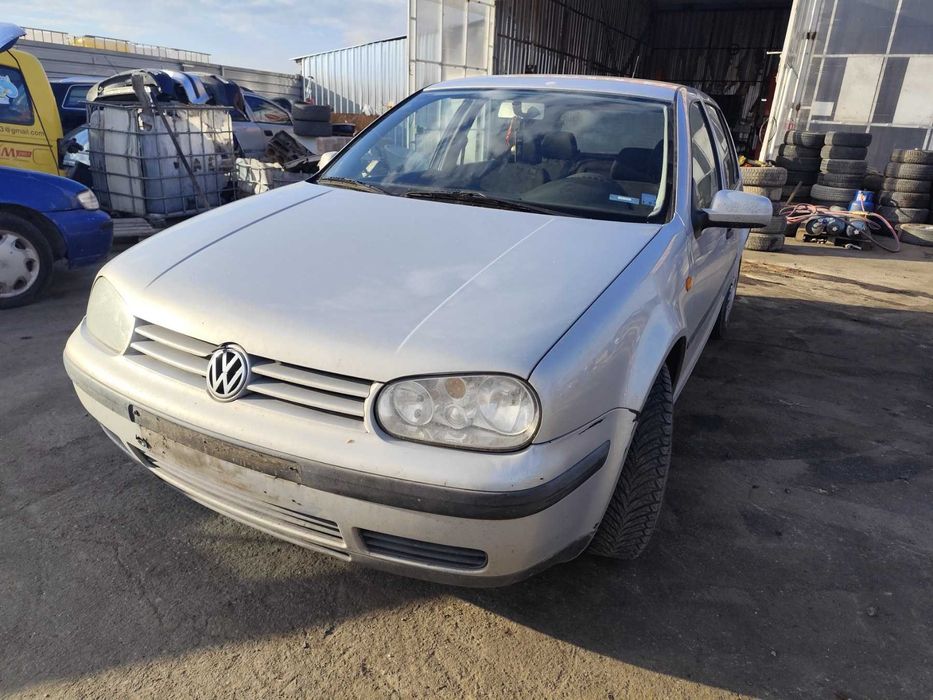 VW Golf 4 - 1.4 - 75к.с - 1998г. на части