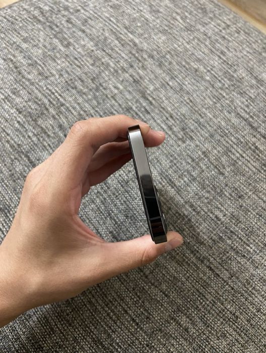 Iphone 12pro в хорошем состоянии