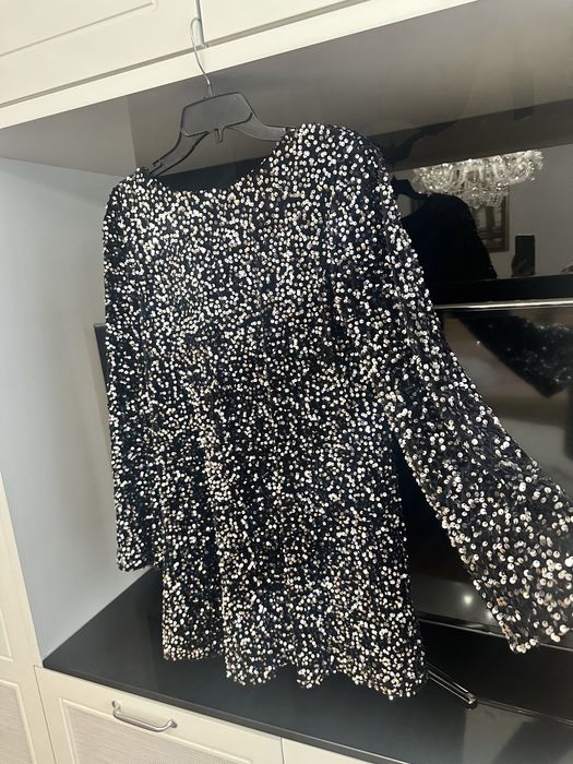 Платье с пайетками