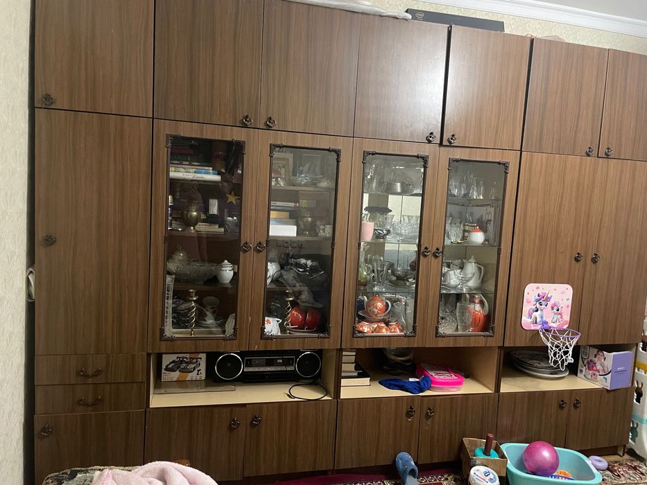 Продам стенку мебель