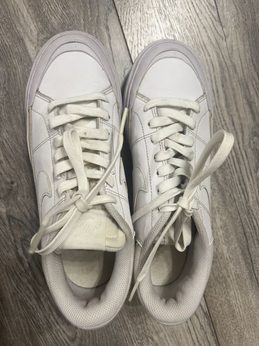 Nike обувки 38