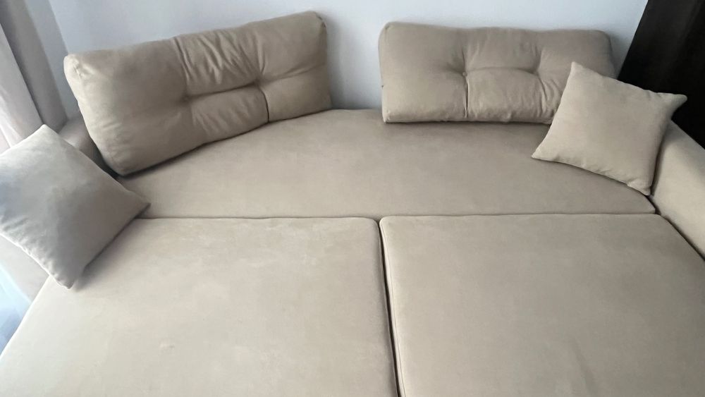 Canapea extensibila 3 locuri