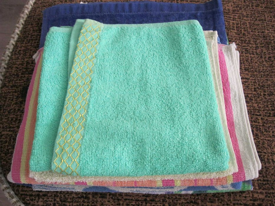 Постельное бельё и полотенца б/у