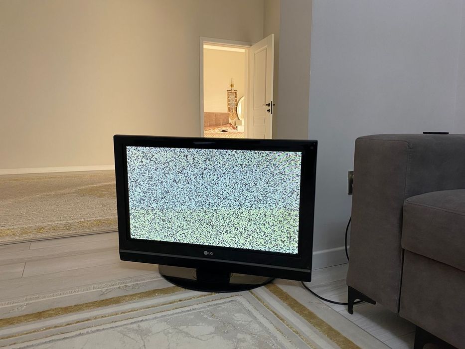 Продам LG телевизор