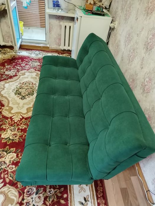 Диван в отличном состоянии,  новый