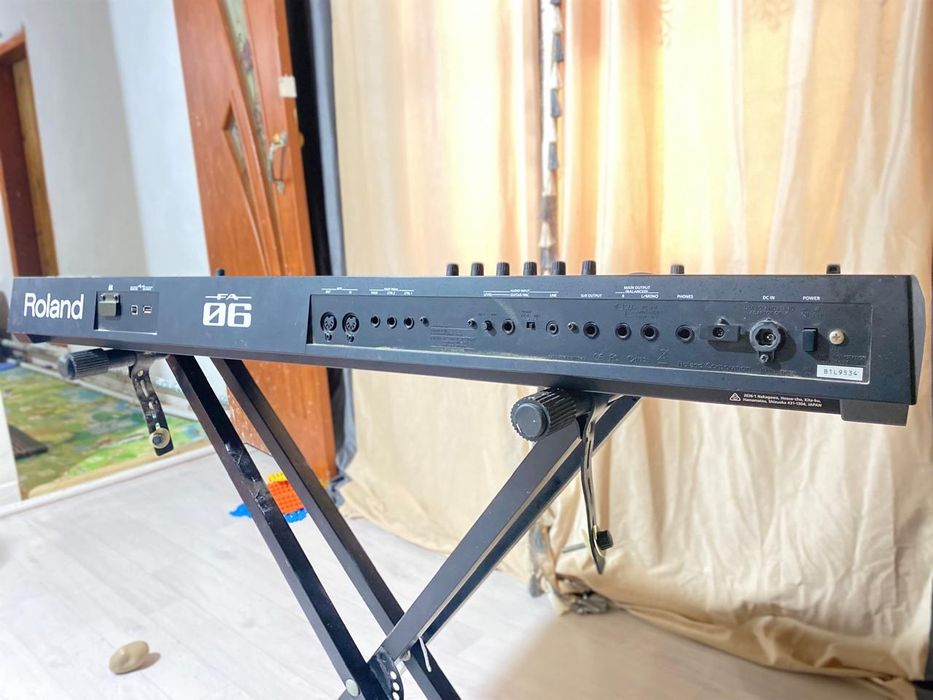 Синтезатор Roland FA-06