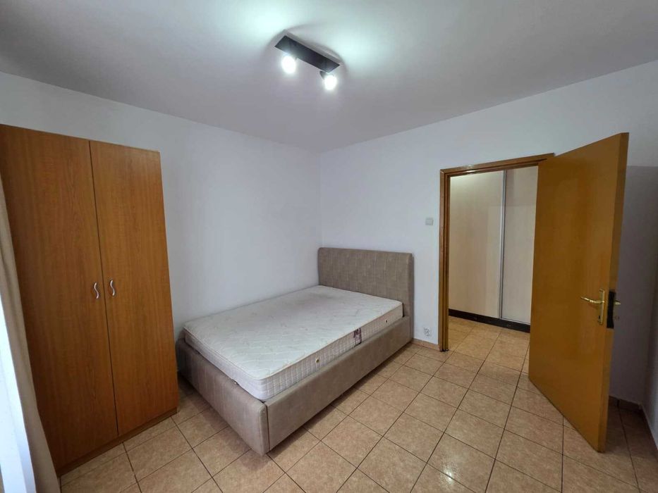 Inchiriez apartament 3 camere