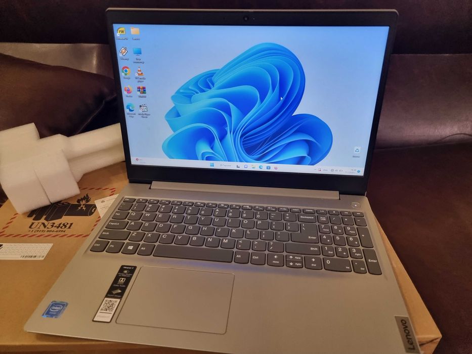 Лаптоп Lenovo ideapad 3, 15,6 Инча RAM 4GB, SSD 128GB