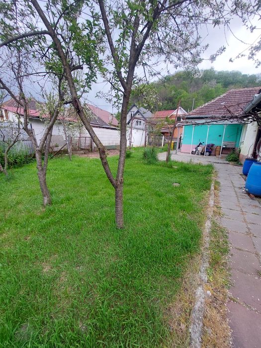 Vând casă 57.000 €