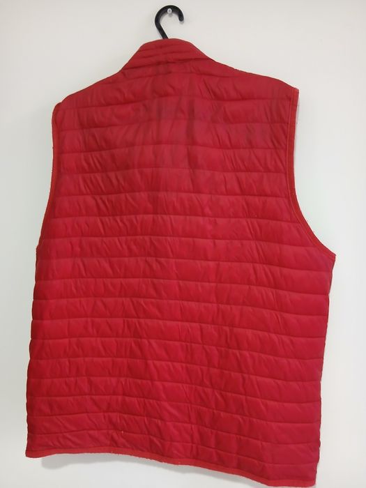 Vesta matlasata unisex  marimea XL sau 48-50 stare perfecta, putin pur