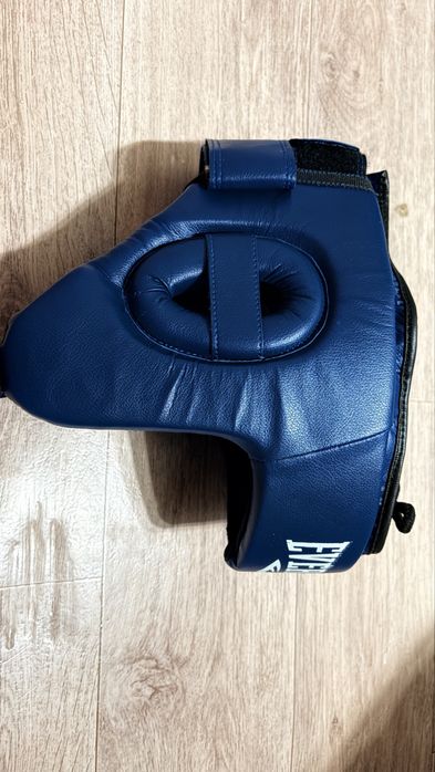 Боксерский шлем Everlast