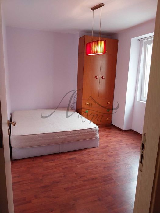 Дава се под наем Двустаен апартамент в Шумен, Център - 76 кв.м за 331.5 € - Снимка #3