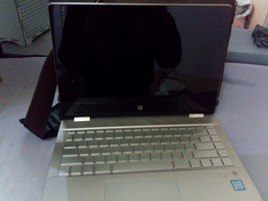 HP noutbuk holati yangi