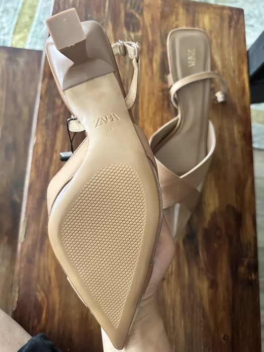 Продаю туфли Zara, новые