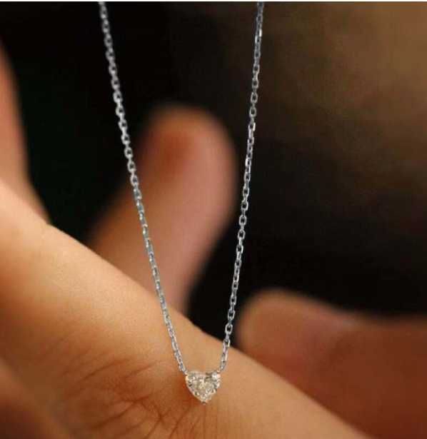 Сребърно колие Сърце с камъчета от цирконий